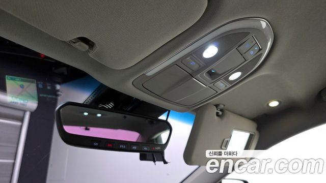 Genesis G80 2018 — photo 19