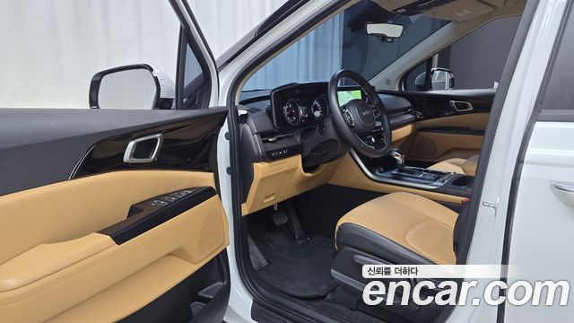 Kia Canival 2023 — photo 10