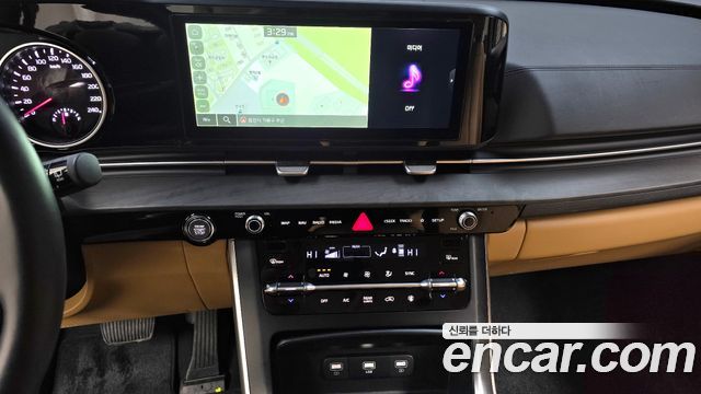 Kia Canival 2023 — photo 14