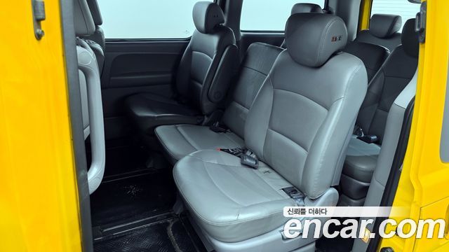 Hyundai Starex 2015 — photo 11