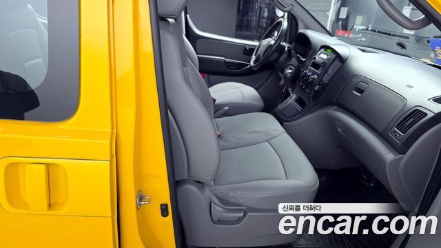 Hyundai Starex 2015 — photo 12