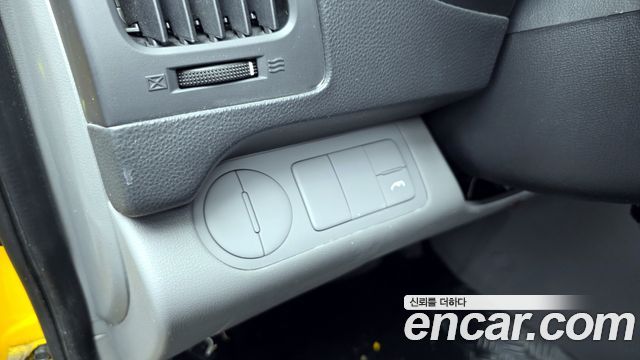 Hyundai Starex 2015 — photo 15
