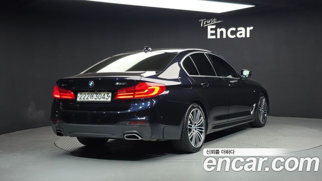 BMW 5-Series 2019 — photo 2