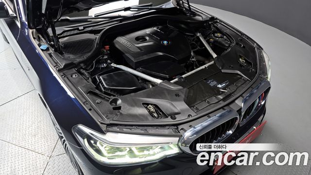 BMW 5-Series 2019 — photo 6