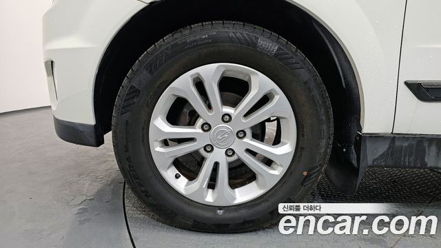 KG Mobility KORANDO 2015 — photo 5
