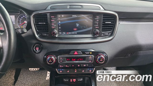 Kia Sorento 2018 — photo 14