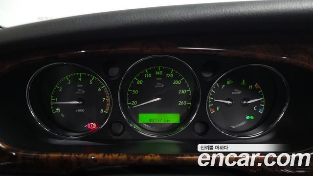 Jaguar XJ 2007 — photo 8