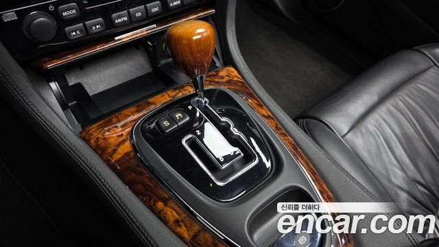 Jaguar XJ 2007 — photo 9