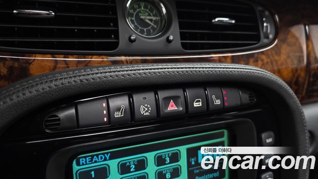 Jaguar XJ 2007 — photo 17