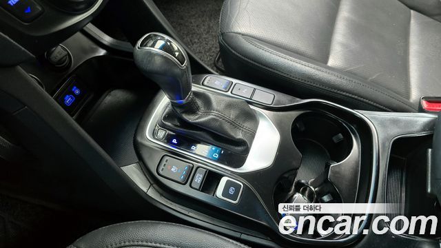 Hyundai Santafe 2018 — photo 9