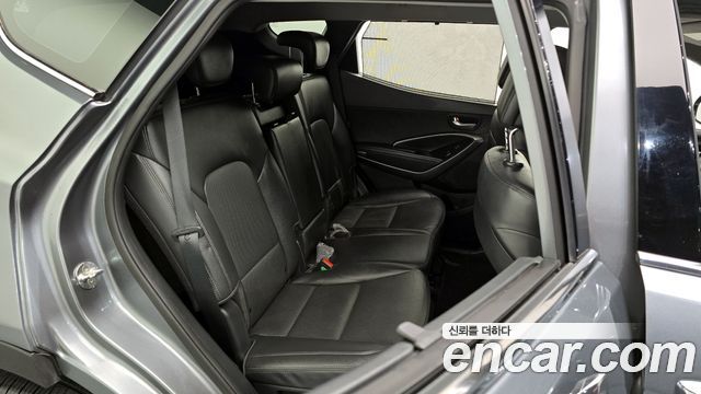 Hyundai Santafe 2018 — photo 12