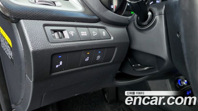 Hyundai Santafe 2018 — photo 15