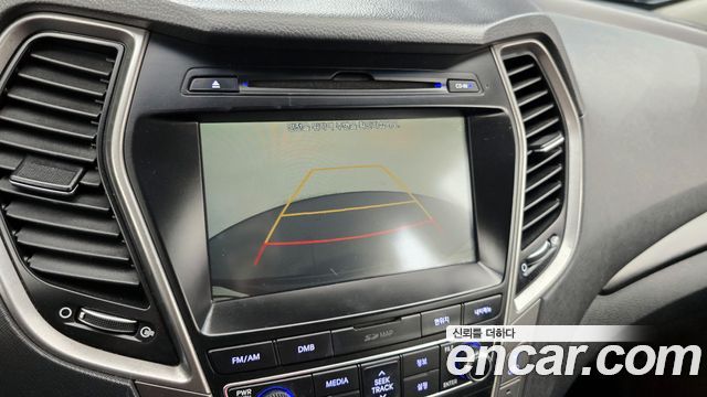 Hyundai Santafe 2018 — photo 16