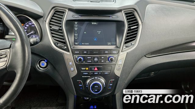 Hyundai Santafe 2018 — photo 17