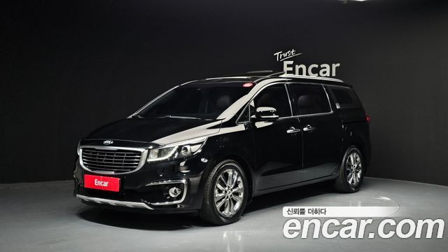 Kia Canival 2018 — photo 1
