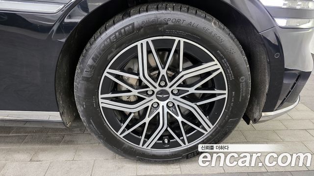 Genesis G90 2023 — photo 5
