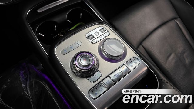 Genesis G90 2023 — photo 9
