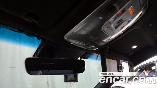 Genesis G90 2023 — photo 17