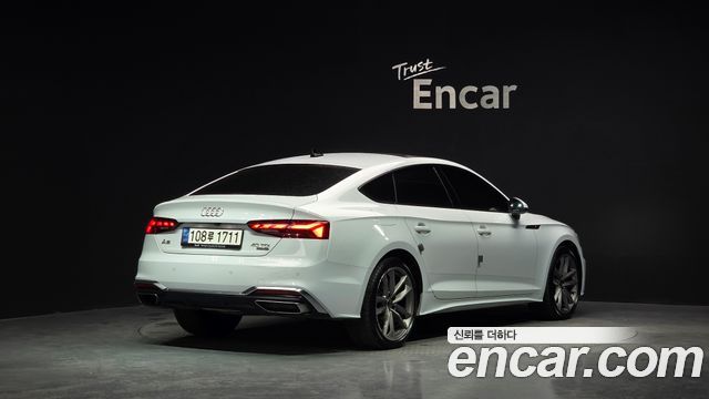 Audi A5 2021 — photo 2