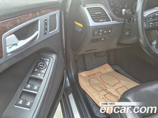Hyundai Genesis 2015 — photo 13