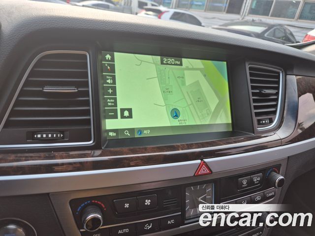 Hyundai Genesis 2015 — photo 18