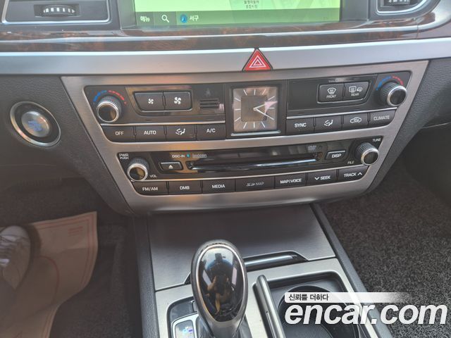 Hyundai Genesis 2015 — photo 20
