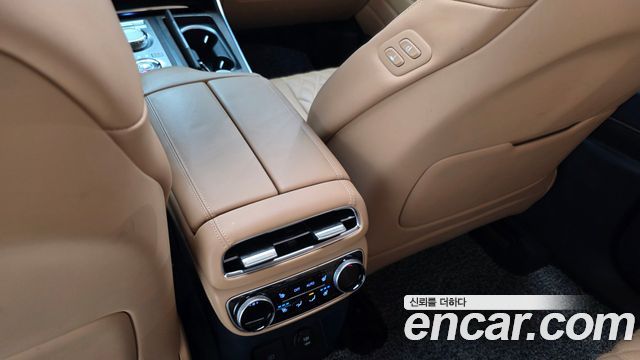 Genesis GV80 2023 — photo 17