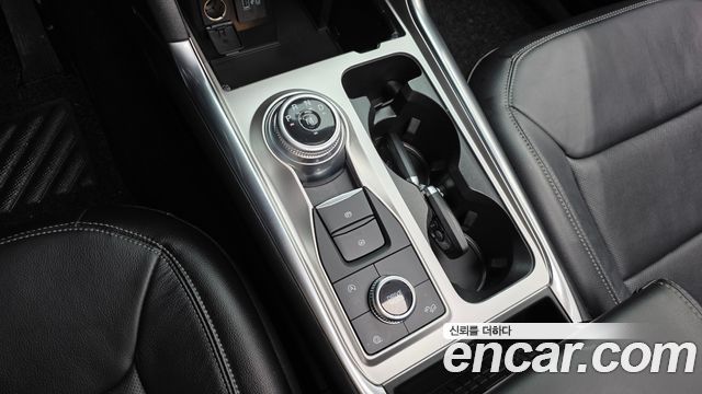 Ford Explorer 2020 — photo 9