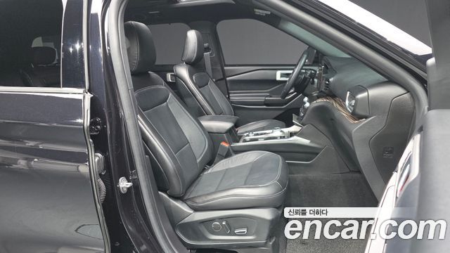 Ford Explorer 2020 — photo 11