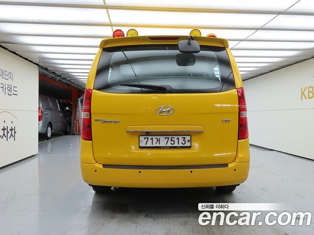 Hyundai Starex 2015 — photo 2