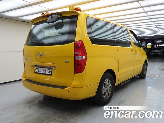 Hyundai Starex 2015 — photo 3