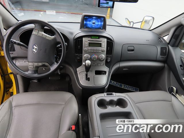 Hyundai Starex 2015 — photo 13