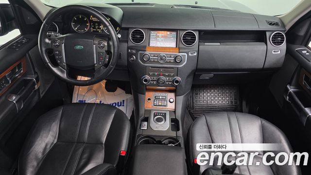 Land Rover Discovery 2013 — photo 7