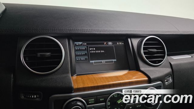 Land Rover Discovery 2013 — photo 16