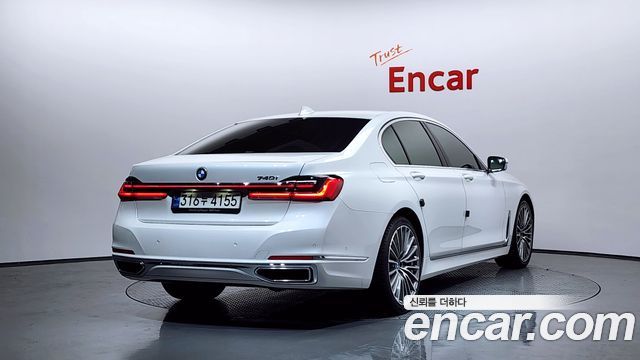 BMW 7-Series 2022 — photo 2
