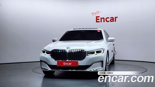 BMW 7-Series 2022 — photo 3