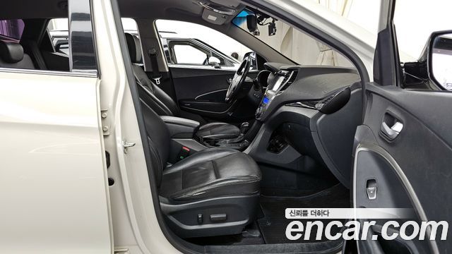 Hyundai Santafe 2015 — photo 11
