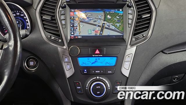 Hyundai Santafe 2015 — photo 14