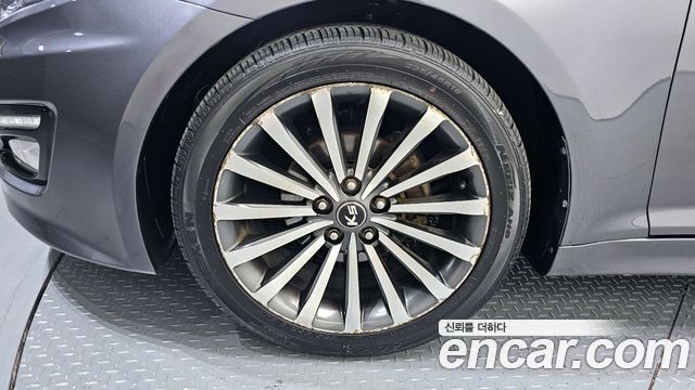 Kia K5 2011 — photo 5