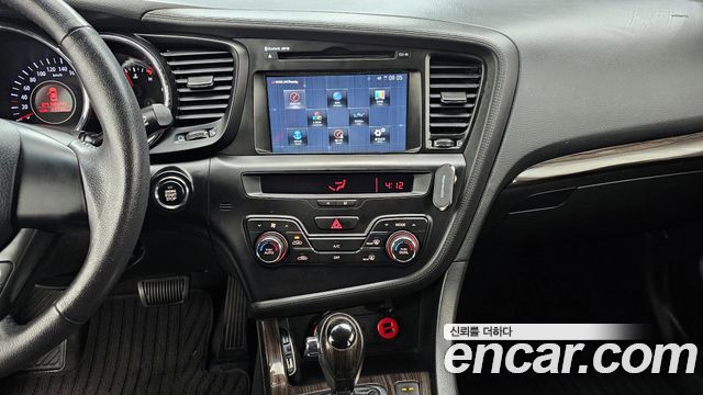 Kia K5 2011 — photo 15
