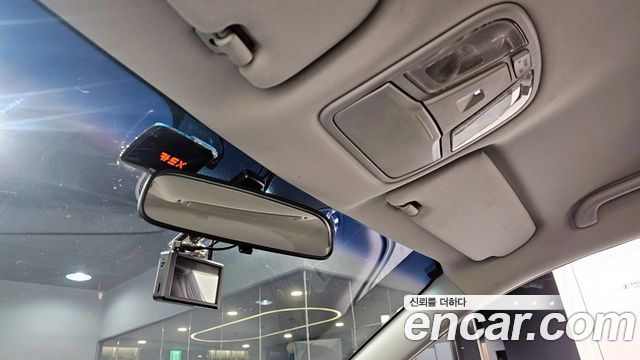 Kia K5 2011 — photo 19