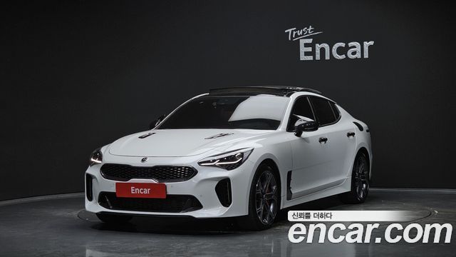 Kia Stinger 2018 — photo 1