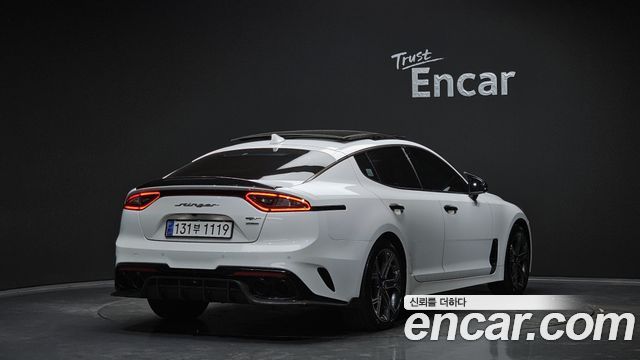 Kia Stinger 2018 — photo 2