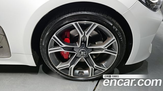 Kia Stinger 2018 — photo 5