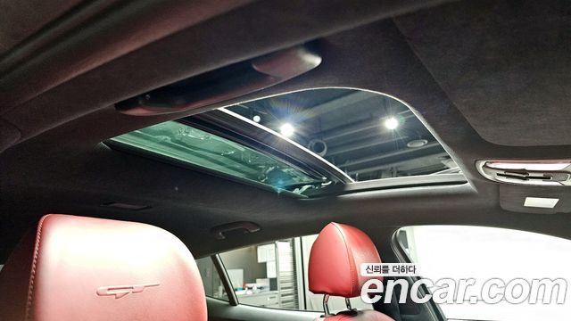 Kia Stinger 2018 — photo 18