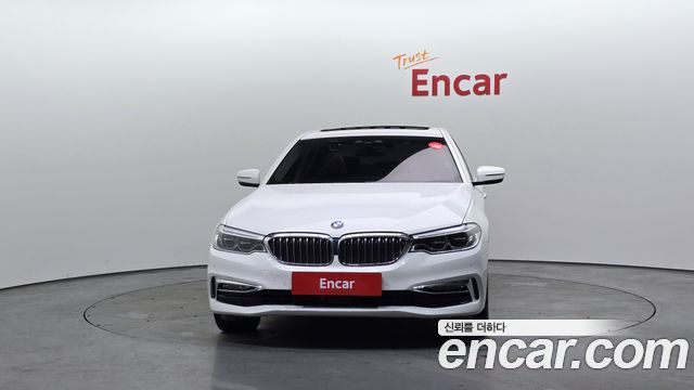 BMW 5-Series 2018 — photo 3
