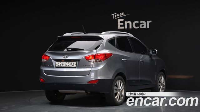Hyundai Tucson 2011 — photo 2