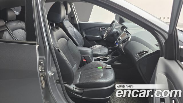 Hyundai Tucson 2011 — photo 10