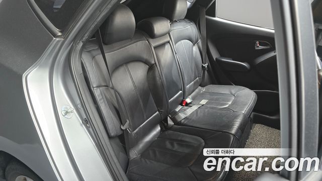 Hyundai Tucson 2011 — photo 12