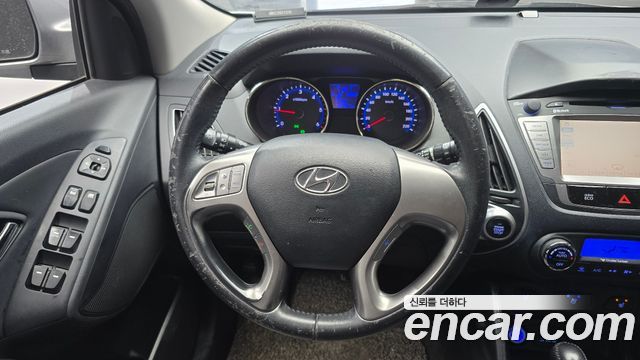 Hyundai Tucson 2011 — photo 14